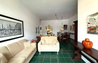 Apartamento com varanda piscina e churrasqueira praia da enseada guarujá sp