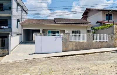 Casa com 3 quartos à venda na rua gustav tribess, 217, tribess, blumenau por r$ 780.000