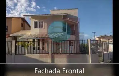 Ocen vende: maricá condomínio casa alto padrão 3 quartos sendo 1 suíte closet copa lavanderia
