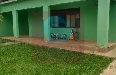 Ocean vende: maricá casa com 3 quartos sendo 1 suíte, sala grande, cozinha ampla, banheiro, piscina