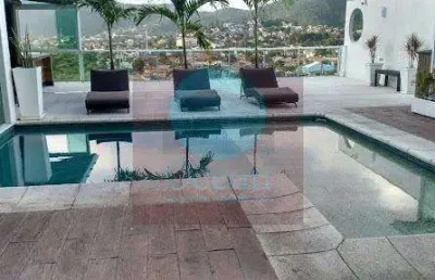 Ocean vende:  camboinhas casa alto padrão 5 quartos sendo 5 suítes sala cinema piscina sauna