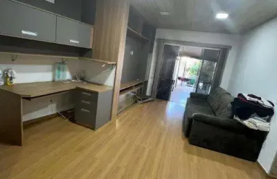 Ocean vende: itaipu, casa 5 quartos sendo 3 suítes, planejados, closet, piscina, hidro, jacuzzi .
