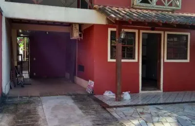 Ocean vende: itaipu, casa 4 quartos (1suíte), planejados cozinha e banheiro, painel solar, lavabo