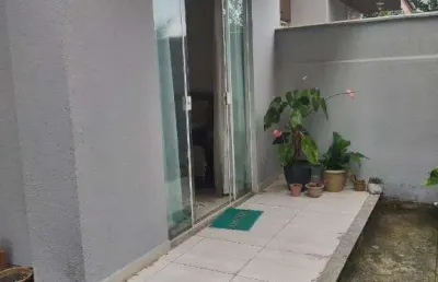 Ocean vende: itaipuaçu, apartamento térreo, 2quartos, sala, coz., banheiro, garagem, área privativa