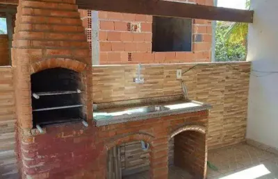 Ocean vende: 2 casas em terreno 300m², 6 quartos, sendo (2suítes), closet, área gourmet.