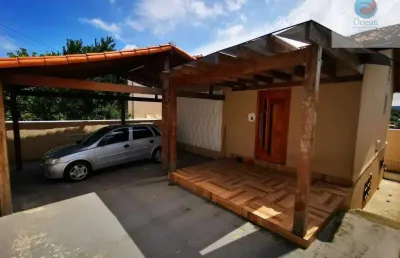 Ocean vende: araçatiba, casa, 3 quartos sendo 1 suíte, área gourmet, chuveirão, cozinha com ilha