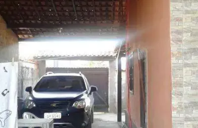 Ocean vende: jardim atlântico, casa,(apenas a vista), 2 quartos, sendo 1 suíte, garagem coberta.