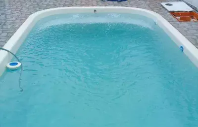 Ocean vende:  niterói, pendotiba, casa 3quartos(1suíte), 4 banheiros, piscina, garagem, planejados
