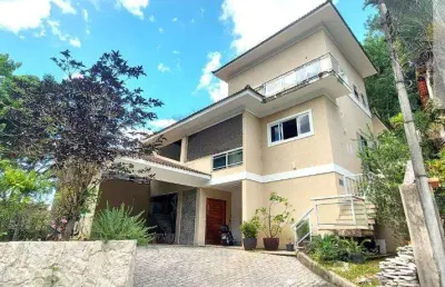 Ocean vende: piratininga, condomínio ubá,  casa clean,  3 dormitórios, 3 suítes, piscina, armários,