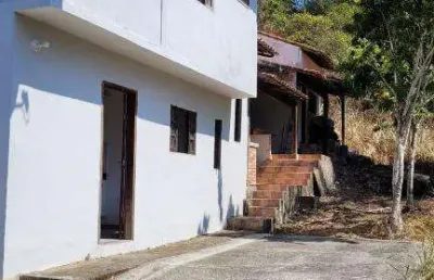 Ocean vende: itaipuaçu, próx barroco, casa 2 quartos + 1suíte externa, área gourmet, churrasqueira.