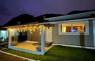 Ocean vende: recanto, condomínio, casa, 3 quartos sendo 1 suíte, (ar split), área de lazer.