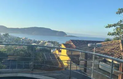 Ocean vende: niterói, camboinhas, terreno 400m², murado, piscina, sauna , área gourmet. escritura.