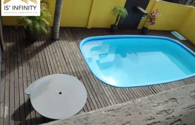 Lindo sobrado com piscina no litoral do paraná   100km de curitiba r$550 mil