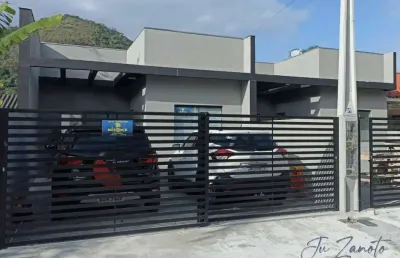 Casa com 3 quartos sendo uma suíte pronta para morar!!!