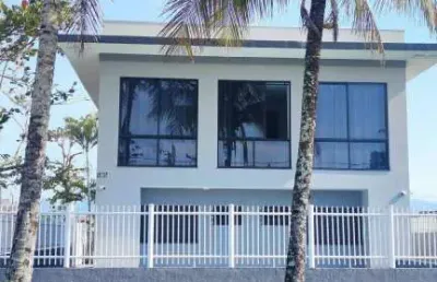 Sobrado com vista mobiliado com piscina bal. rivieira 100m mar