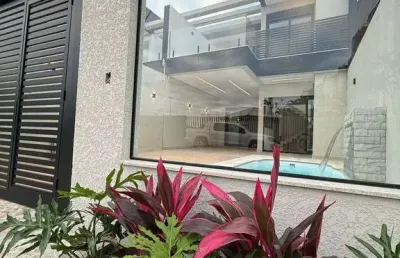 Sobrado alto padrão com piscina - 3 suítes balneário marajó - matinhos-pr