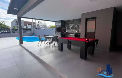 Casa térrea 50 m do mar com piscina, edícula e espaço externo baln riviera