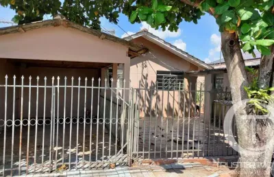 Uma casa + duas quitinetes a venda no guarujá: r$ 320.000,00
