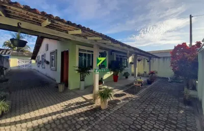 Casa espaçosa à venda em casimiro de abreu-rj - bairro leda - barra de são joão: 4 quartos, 1 sala, 2 banheiros, 175m².