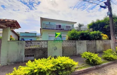 Casa à venda em casimiro de abreu-rj, centro de barra de são joão! 3 quartos, 2 salas, 2 banheiros, 5 vagas, 232m²!