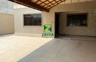 Casa à venda em casimiro de abreu-rj, peixe dourado ii - barra de são joão: 3 quartos, 1 suíte, 1 sala, 3 banheiros, 3 vagas, 150m².