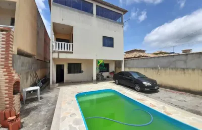 Casa à venda em casimiro de abreu-rj, jardim miramar: 3 quartos, 1 suíte, 1 sala, 3 banheiros, 3 vagas de garagem, 216m².