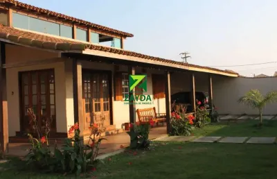 Casa à venda em casimiro de abreu-rj, peixe dourado i: 4 quartos, 1 suíte, 2 salas, 2 banheiros, 4 vagas, 260m²!