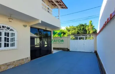 Casa à venda na cidade praiana, rio das ostras-rj: 2 quartos, 1 suíte, 2 salas, 2 banheiros, 2 vagas de garagem, 97m² de área.