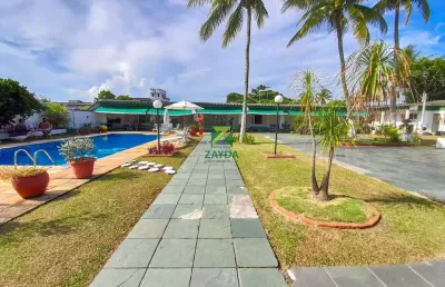 Imóvel de luxo no centro de casimiro de abreu-rj: casa com 5 quartos, 5 suítes e 421,19m² de área.