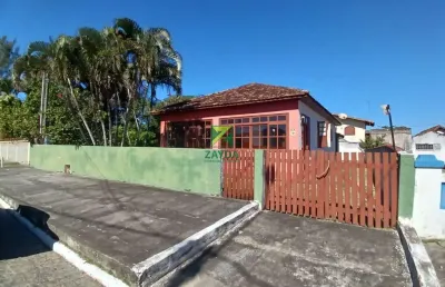 Casa à venda em casimiro de abreu-rj, centro - barra de são joão - 2 quartos, 2 salas, 2 banheiros, 3 vagas de garagem - 113m²!
