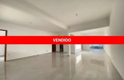 Casa à venda em casimiro de abreu-rj, bairro leda: 3 quartos, 2 suítes, 2 salas, 3 banheiros, 2 vagas, 100m².