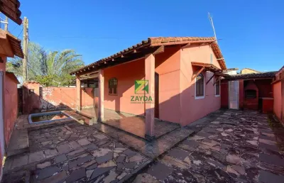 Casa à venda em barra de são joão-rj: 2 quartos, piscina, churrasqueira!