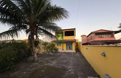 Casa à venda no peixe dourado ii: 2 quartos, 2 banheiros, 2 vagas de garagem, amplo quintal! bairro seguro e tranquilo