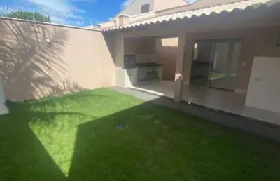 Casa à venda, com 3 quartos sendo 1 suíte de 110,00 m².