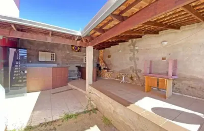 Sobrado 3 quartos, 1 suíte, 3 banheiros de 201,60 m² no jardim helvécia