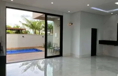 Sobrado à venda com 3 suítes no parqville jacarandá 250,00 m².