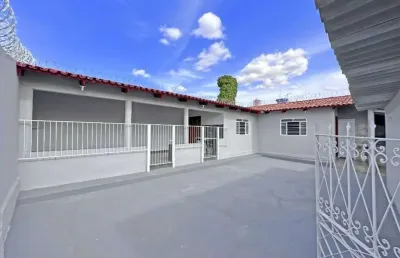 Casa à venda no parque amazônia com uma kitnet no fundo, de 374,00m²