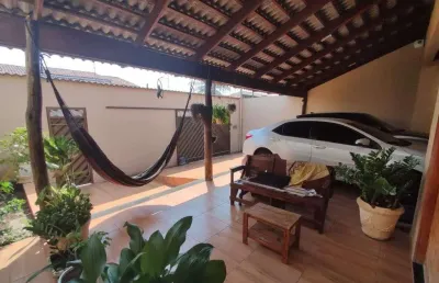 Sobrado com 3 quartos, sendo 1 suíte no setor morada do sol