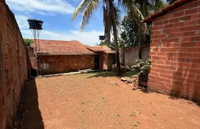 Casa à venda sendo 3 quartos,1 suíte de 300,00 m² no jardim real - goiânia