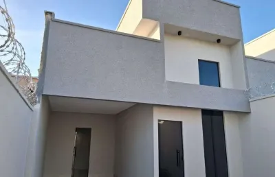 Casa com 3 quartos à venda na Rua La Palma Jd.presidente, 32, Setor Três Marias, Goiânia