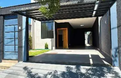 Casa  no jardim atlantico de alto padrão com 3 suites, piscina aquecida,