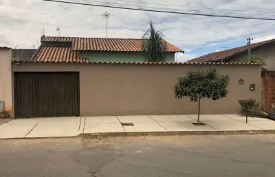 Ótima casa de 3 quartos com suíte na vila maria ap. de goiânia