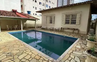 Casa com 4 quartos à venda na Rua Anízio Ortiz Monteiro, 555, Centro, Taubaté