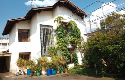 Casa com 3 quartos à venda na Rua Marechal Deodoro, 170, Centro, Suzano