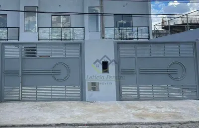 Sobrado com 2 dormitórios à venda, 92 m² por r$ 460.000 - vila maria de maggi - suzano/sp