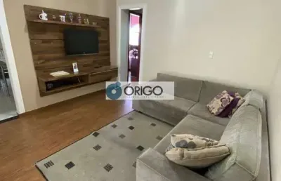 Casa colonial em lote de 406m² | 110m² de área construída | 06 vagas