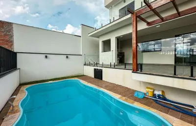 Casa com 4 quartos à venda na Rua Ledair Antonia Ghelfi Campos, Jardim Alice, Jundiaí