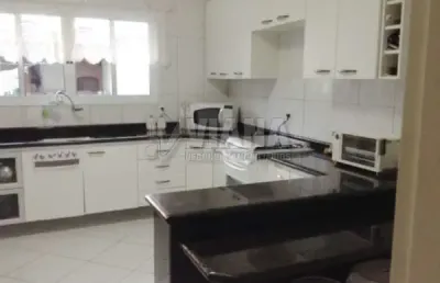 Sobrado á venda ou locação com 3 suites  no bairro santa paula  em são caetano do sul!