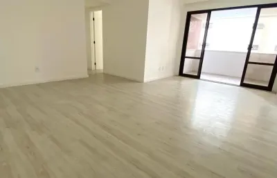 Apartamento à venda 4/4. suíte, 94m2, varanda, 02 vagas garagem