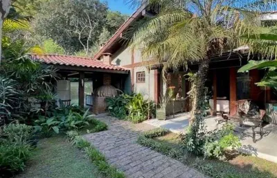Casa de condomínio na granja viana c/320m2 e terr. 900m2 p/permuta em apto